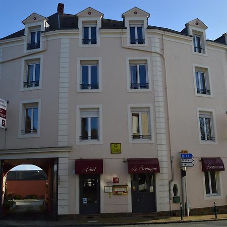 Logis Le Bretagne Hotel Sille-le-Guillaume Exterior photo